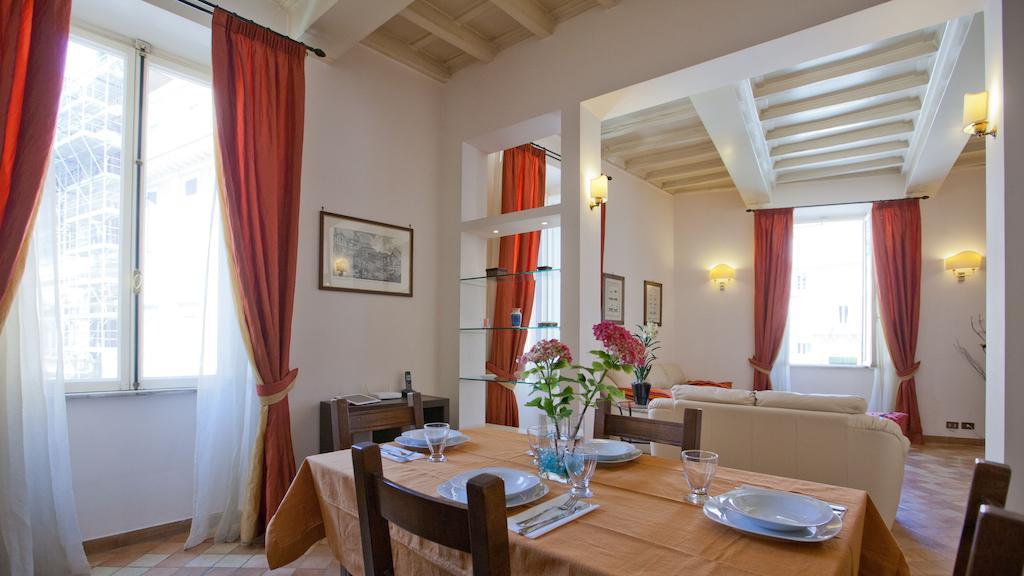 Rental In Rome Trevi Fouintain View Apartment Roma Quarto foto