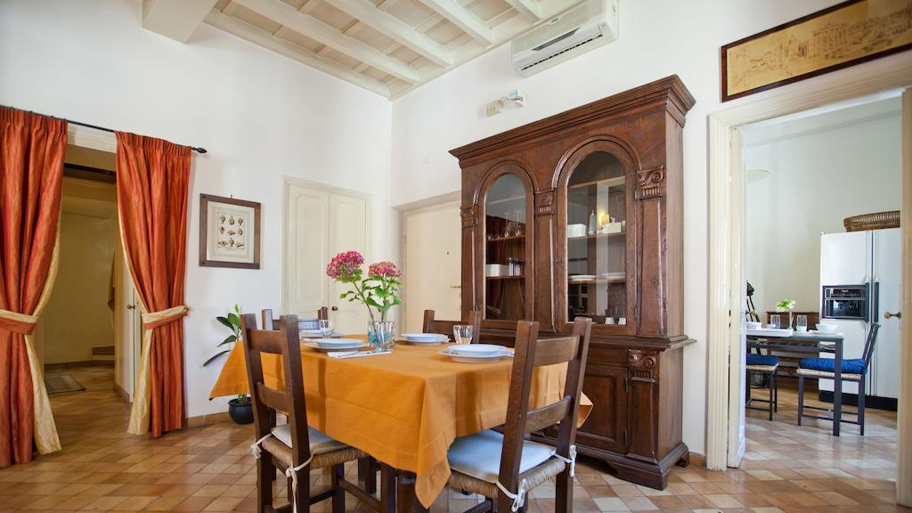 Rental In Rome Trevi Fouintain View Apartment Roma Quarto foto